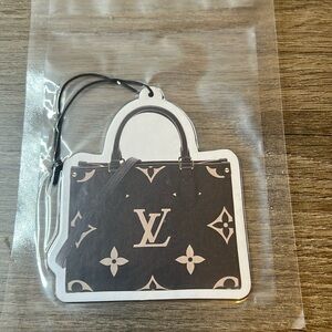 Louis Vuitton Bag Freshie